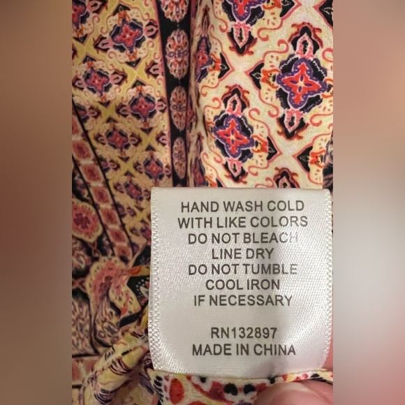 Rose + Olive Women's Blouse Boho Mandala Colorful Long Sleeve Shirt Size 2X - Picture 9 of 11